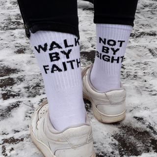 Walk by Faith Socken