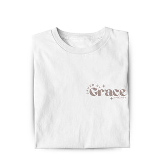 Saved by grace retro taupe Shirt, christliche Streetwear von Mountain Movers