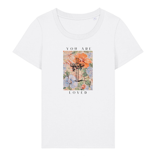 You are loved Frauen Shirt Detailansicht, Mountain Movers christliche Streetwear