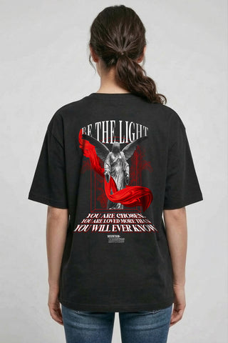 Be the Light Streetwear Oversized Shirt BackPrint im Lifestyle Look, Mountain Movers DACH