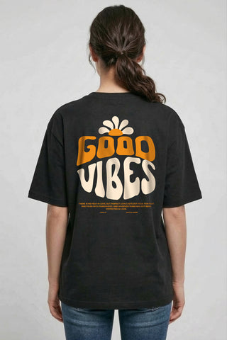 Good Vibes Flowers Oversized Shirt Back- und Frontprint, christliche Streetwear von Mountain Movers