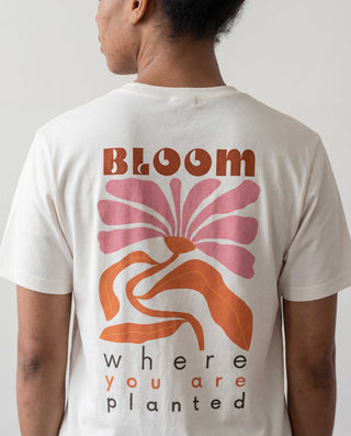 bloom where you are planted Shirt Backprint, christliche Streetwear von Mountain Movers