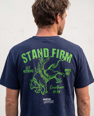 Stand firm Shirt Backprint, christliche Streetwear von Mountain Movers
