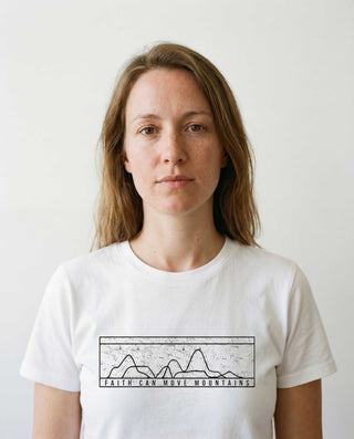 Faith simple retro Shirt, christliche Streetwear von Mountain Movers