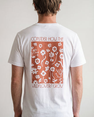 Wildflowers Shirt Backprint, christliche Streetwear von Mountain Movers