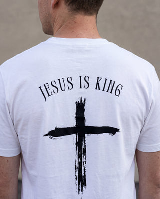 Jesus is King minimalistic Shirt Backprint, christliche Streetwear von Mountain Movers
