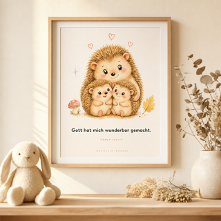 Kinderposter Igelfamilie gerahmt im Kinderzimmer, Psalm 139:14