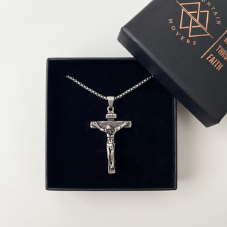 INRI Streetwear Kette aus Edelstahl von Mountain Movers, christlicher Schmuck