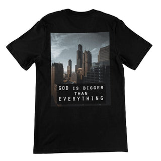 God is groter T-shirt rugafdruk